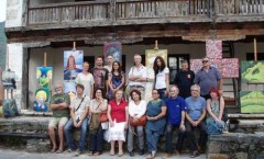 El uso del colorido mexicano a un monasterio serbio