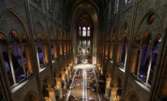Por primera vez, un coro canta en Catedral de Notre Dame tras incendio