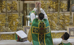 Marco restrictivo para celebrar la misa antigua en latín