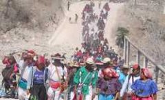 Inician wixaritari marcha a la CDMX; exigen devolución de tierras invadidas