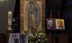 Misa en memoria de los jesuitas asesinados Javier Campos Morales y Joaquín César Mora Salazar, en México. 