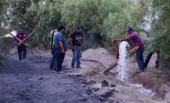 Tragedia 60 metros bajo tierra  Continúan las filtraciones en el socavón  Lento avance en rescate