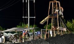 En la mina El Pinabete aseguraron que se les informó que será posible rescatar a los mineros en seis meses