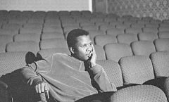 Sidney Poitier allanó el camino para negros en el cine