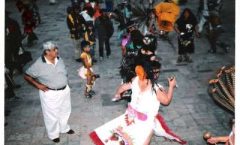 En la Loma del Sangremal, cuna de la danza de Concheros o Chichimeca.   