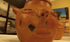 El Museo de Arte Indígena Contemporáneo expone piezas de barro, utilitarias o decorativas