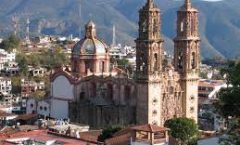 Santa Prisca en Taxco. Una de las construcciones religiosas más impactantes y bellas de México.