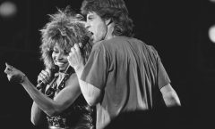 Los homenajes a la superestrella Tina Turner no tardaron en llegar. Astros del rock, actores y atletas