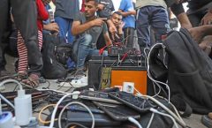 Gaza padece el corte total de electricidad y servicios de telefonía e Internet, expande Israel los ataques