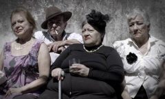 El proceso del envejecimiento en "Miradas a través del tiempo" película, UNAM